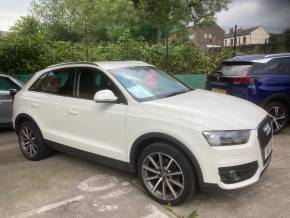 Audi Q3 2.0 TDI SE 5dr Estate Diesel WHITE at Motorhouse Cheshire Stockport